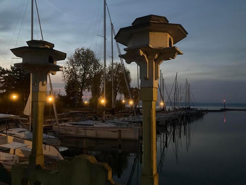 Zawia Apartman Apartamento Balatonföldvár Exterior foto